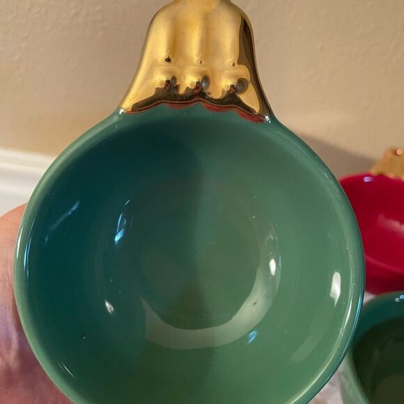 Department 56 Green and Red Christmas Ornament Stoneware Snack Bowls - Picture 8 of 16